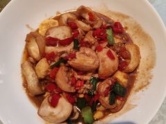 -阿瓦山寨·湘菜现炒·剁椒鱼头王(咸阳总店)