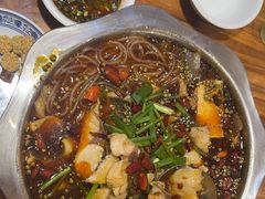 -乡土特色.冷锅鱼.牦牛肉汤锅