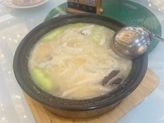 鸡汤杂菌酿豆腐煮花胶-广州酒家(昌岗地铁站店)