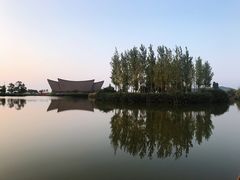 -七彩云南古滇温泉山庄