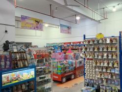 -逝水玩具折扣店