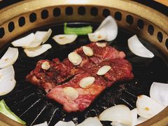 -炼火烤肉店