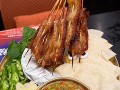 -何师烧烤·香辣蟹·川菜·30年老品牌(太古里旗舰店)