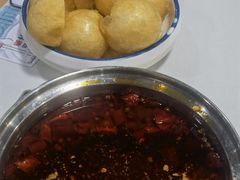 -魔法帽酱料牛肉小火锅(米兰店)
