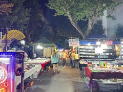 -吴山路夜市
