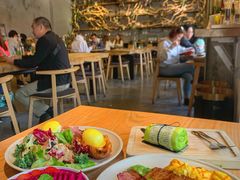 -Common Table · Brunch & Coffee