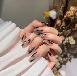 -兔猫ToMoreNails美甲美睫