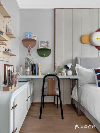 制造温暖和不凡气质。以清新淡雅的色系作为家居的主色调