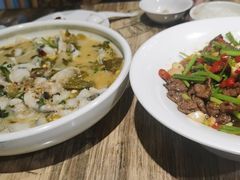 -香山湖家家宴(中山陵店)