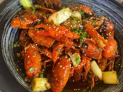 -肥肥虾庄·金牌油焖大虾(汉口城市广场店)