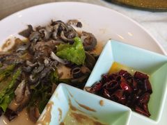 -鑫巴蜀小镇 · 水煮鱼专研店(玉桥店)
