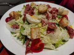 经典凯撒沙拉-魏斯理汉堡(西安沣东吾悦店)