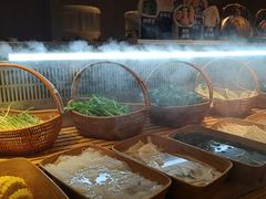 -牛YO寿喜烧·铁板烧和牛火锅自助(市府恒隆店)