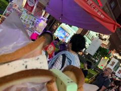 -詹爷爷乌节路街头冰淇淋