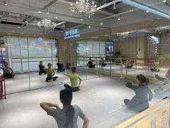 -炫艺舞蹈培训中心(枫尚奥特莱斯店)