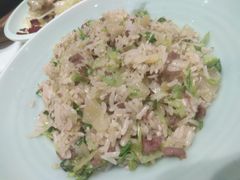 酸菜牛肉松炒饭-稻香酒家·33年老字号·港式粤菜(富邦中心店)