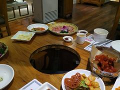-紫霞门韩国料理烤肉(深南东路店)