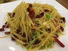 酸辣土豆丝-疆域美食