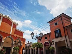 -佛罗伦萨小镇广佛名品奥特莱斯(疏港路店)