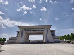 -霍尔果斯国门景区