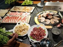 -七甲山烤肉(长白山奇石山珍根艺一条街店)