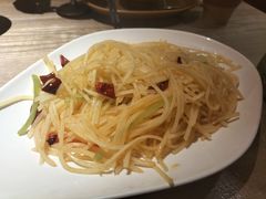 -耶里夏丽·新疆菜·28年喀什老馆(田林东路店)