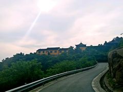 -灵岩山风景区