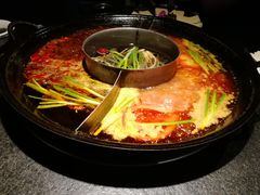 -渝涯重庆豆花老火锅(中赢国际店)