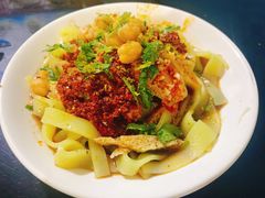 -烤肉小伙烤肉店