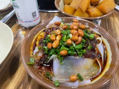 特色凉拌米皮-笔记安顺夺夺粉火锅