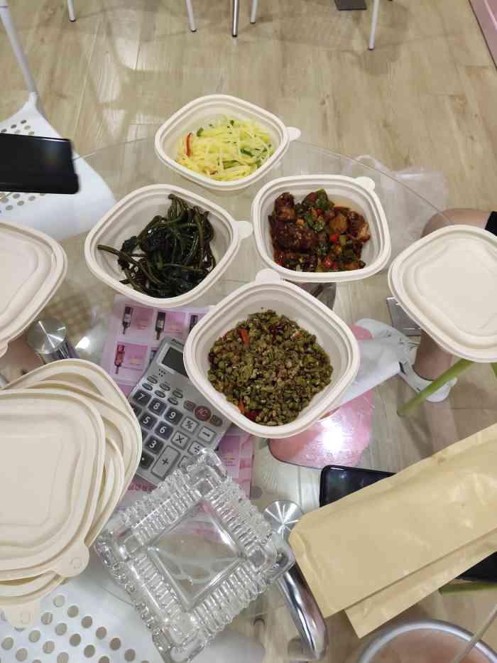 五谷三餐(金牛万达店)-"听说海底捞开的,在附近开完会专门和同事们.