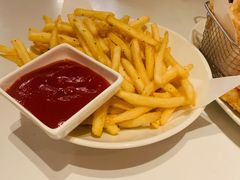 -WOLFGANG PUCK KITCHEN & BAR(迪士尼小镇店)
