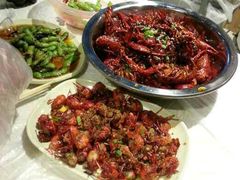 -巴厘龙虾·榜首油焖大虾(音乐学院·沿江酒馆店)