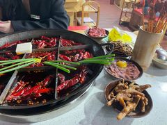 -正贰捌经重庆老火锅(建设路店)