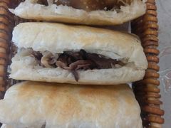 焖子肉火烧-李春秋驴肉火烧总店