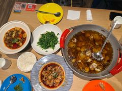 -渝信川菜 · 川味家常菜(财富购物中心店)