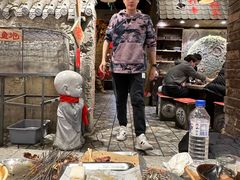 -破瓦寒窑·地摊烤羊排