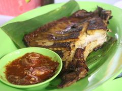 -明记烧鱼美味店