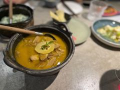 酸木瓜炖牛腩-半山腰·云南菜(侨福芳草地店)