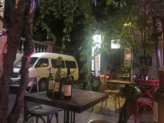 -SISTERS BAR RESTAURANT川意酒馆(嘉善老市H楼店)