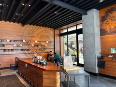 大堂-星巴克(延吉百利城店)