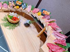-山川小町·极番烧肉(新地假日广场店)