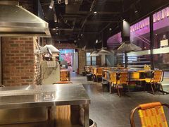 大堂-马路牙子地桌烤肉(工体店)