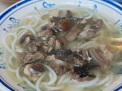 羊肉米线双绍-小倪羊肉米线馆