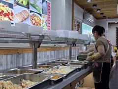-香里香自助盒饭(红旗街店)