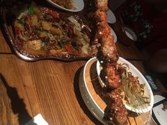 -阿里家·新疆烤肉酒場 by MIG