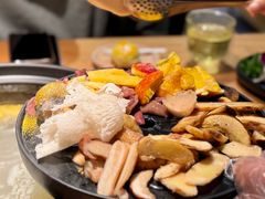 -一朵菌·野生菌探索家火锅(南亚店)
