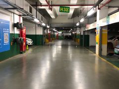 -上海长海医院-地下停车场