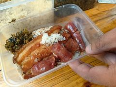 -梁阿婆廿年老牌扣肉糯米饭