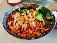 -鑫巴蜀小镇 · 水煮鱼专研店(玉桥店)
